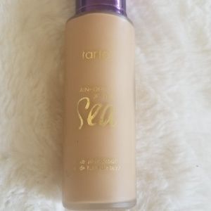 Tarte rainforest of the sea, shade light sand